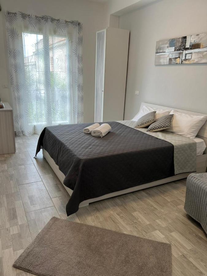Il Melograno Bed & Breakfast คารินิ ภายนอก รูปภาพ